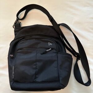 Travelon Black Messenger Bag with anti theft strap
